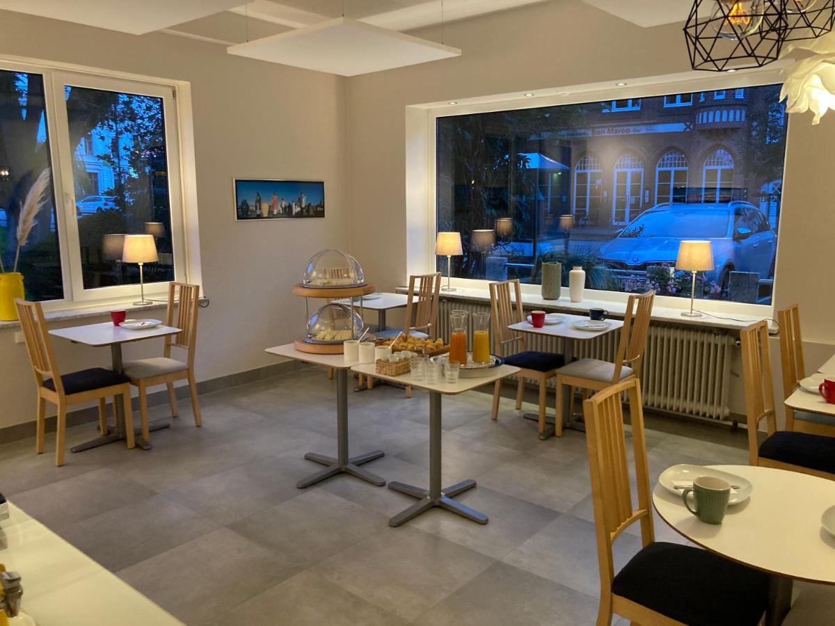 Hotel Am Muehlenteich ลูเบค ภายนอก รูปภาพ