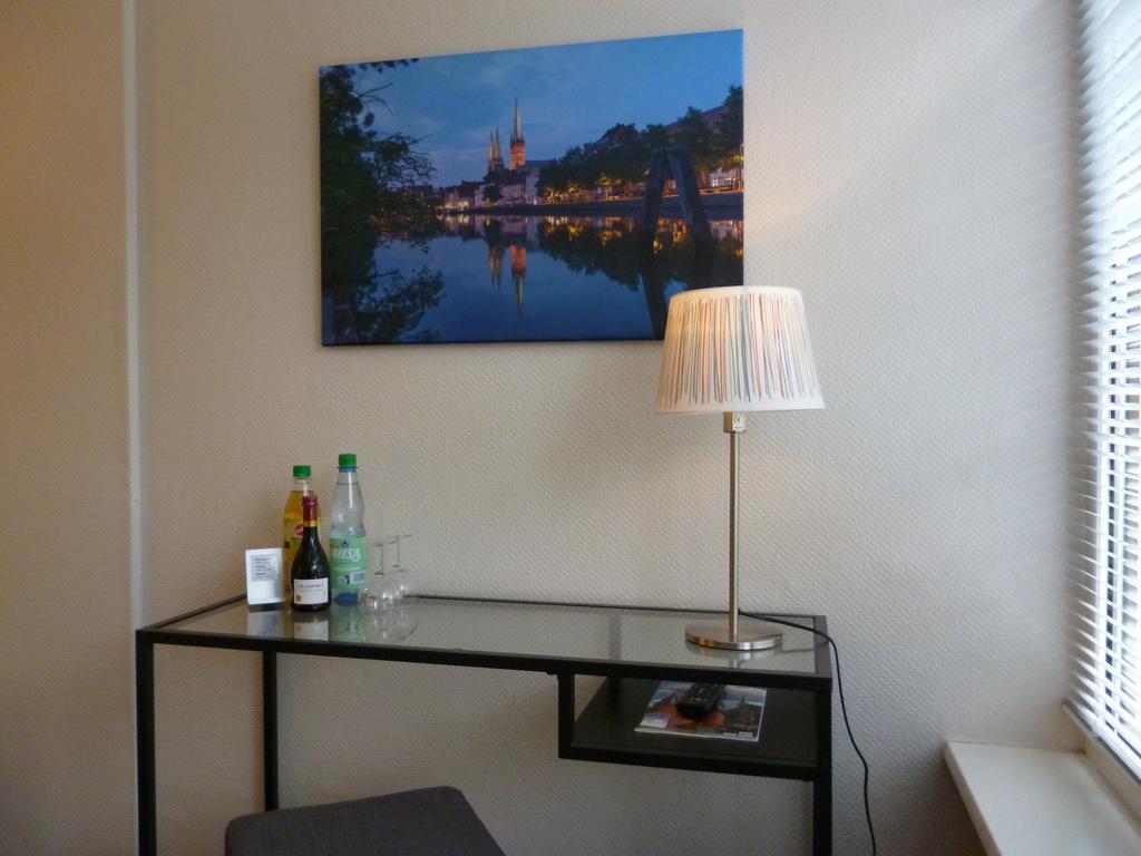 Hotel Am Muehlenteich ลูเบค ภายนอก รูปภาพ