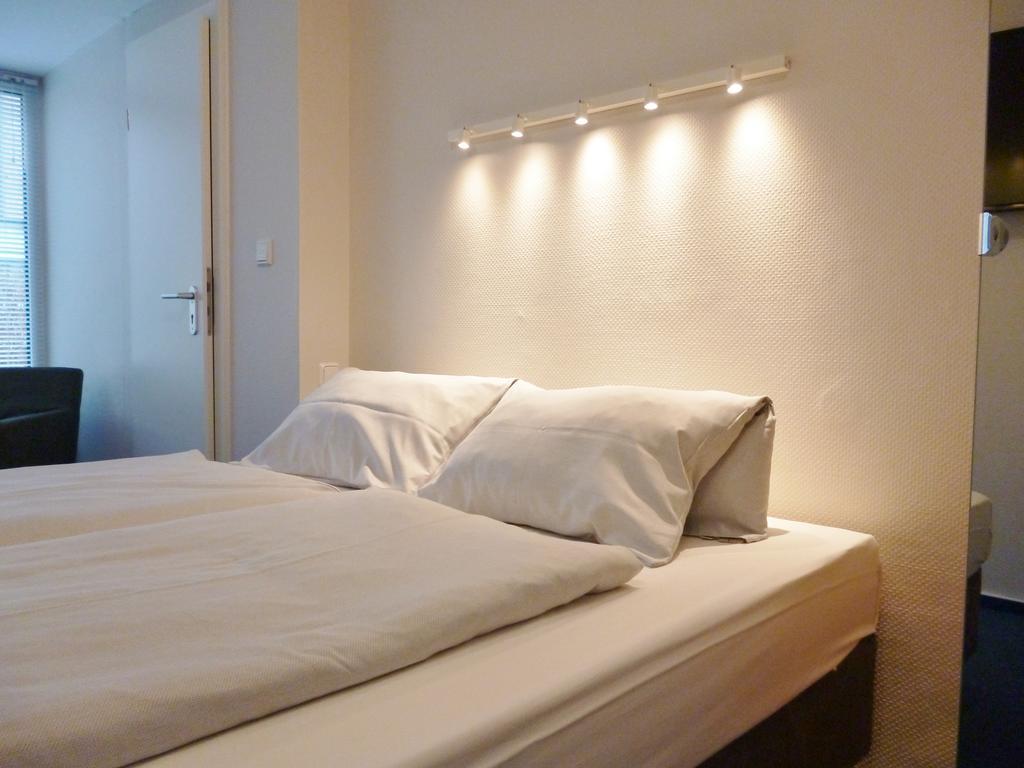 Hotel Am Muehlenteich ลูเบค ภายนอก รูปภาพ