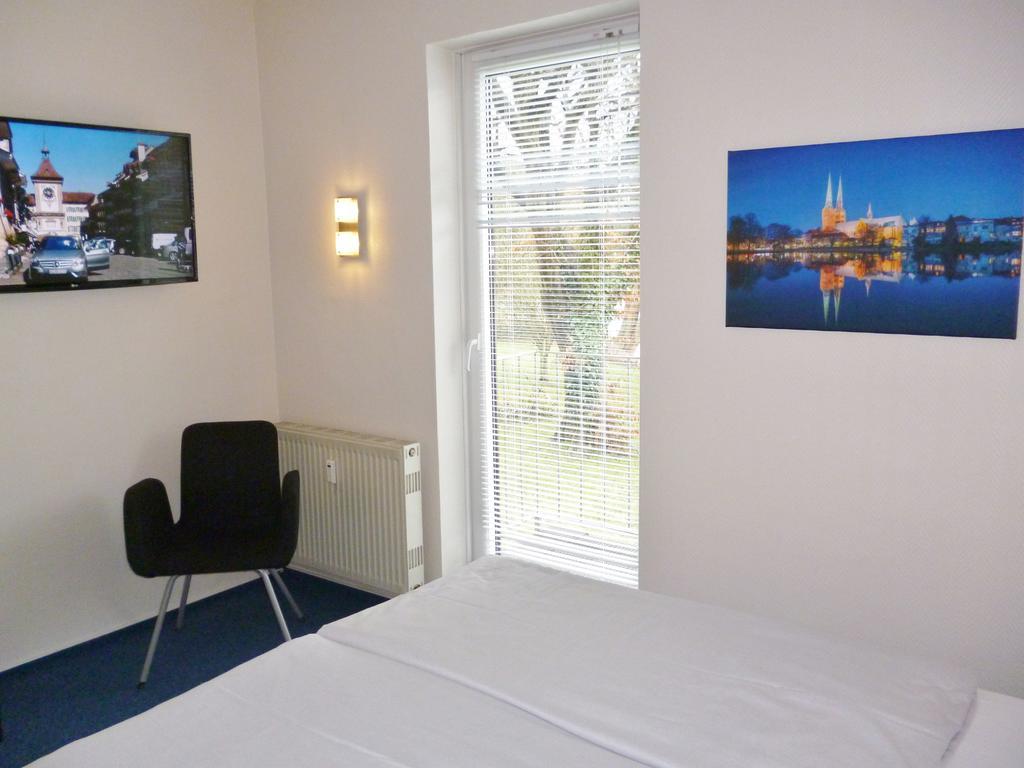 Hotel Am Muehlenteich ลูเบค ภายนอก รูปภาพ