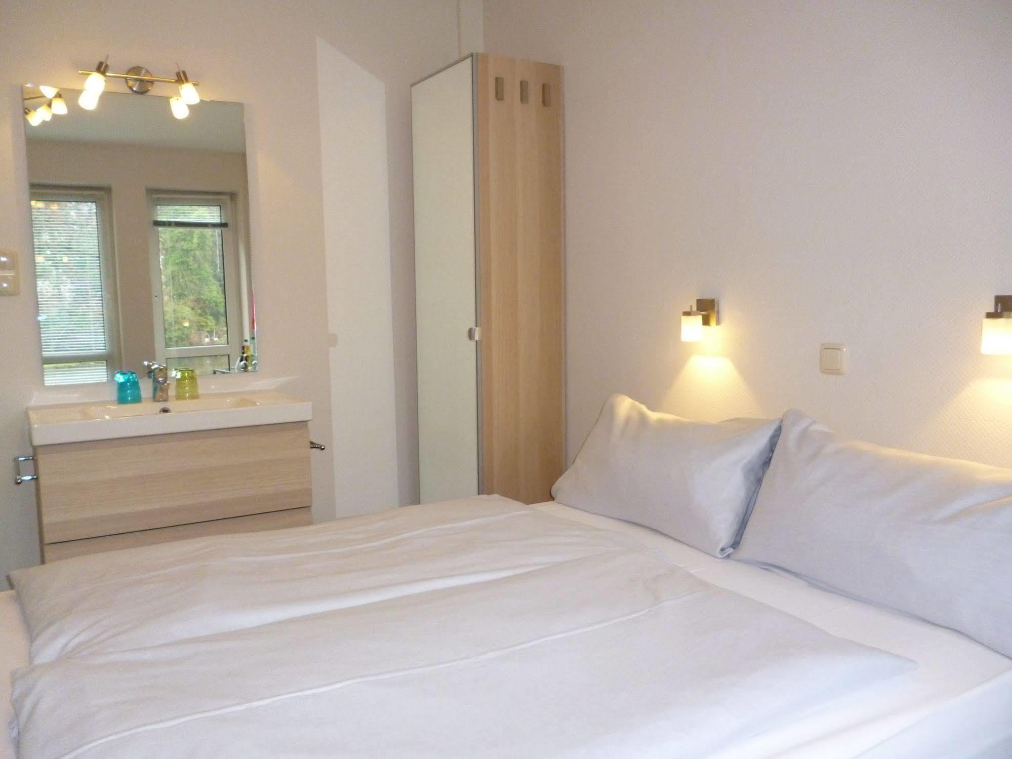 Hotel Am Muehlenteich ลูเบค ภายนอก รูปภาพ